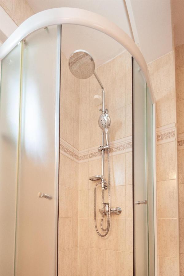 Apartments Gordana Локва-Рогозниця Екстер'єр фото